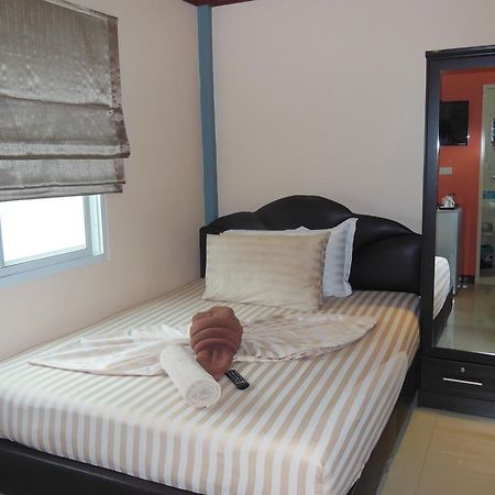 Boomerang Guesthouse And Bar Pattaya Εξωτερικό φωτογραφία