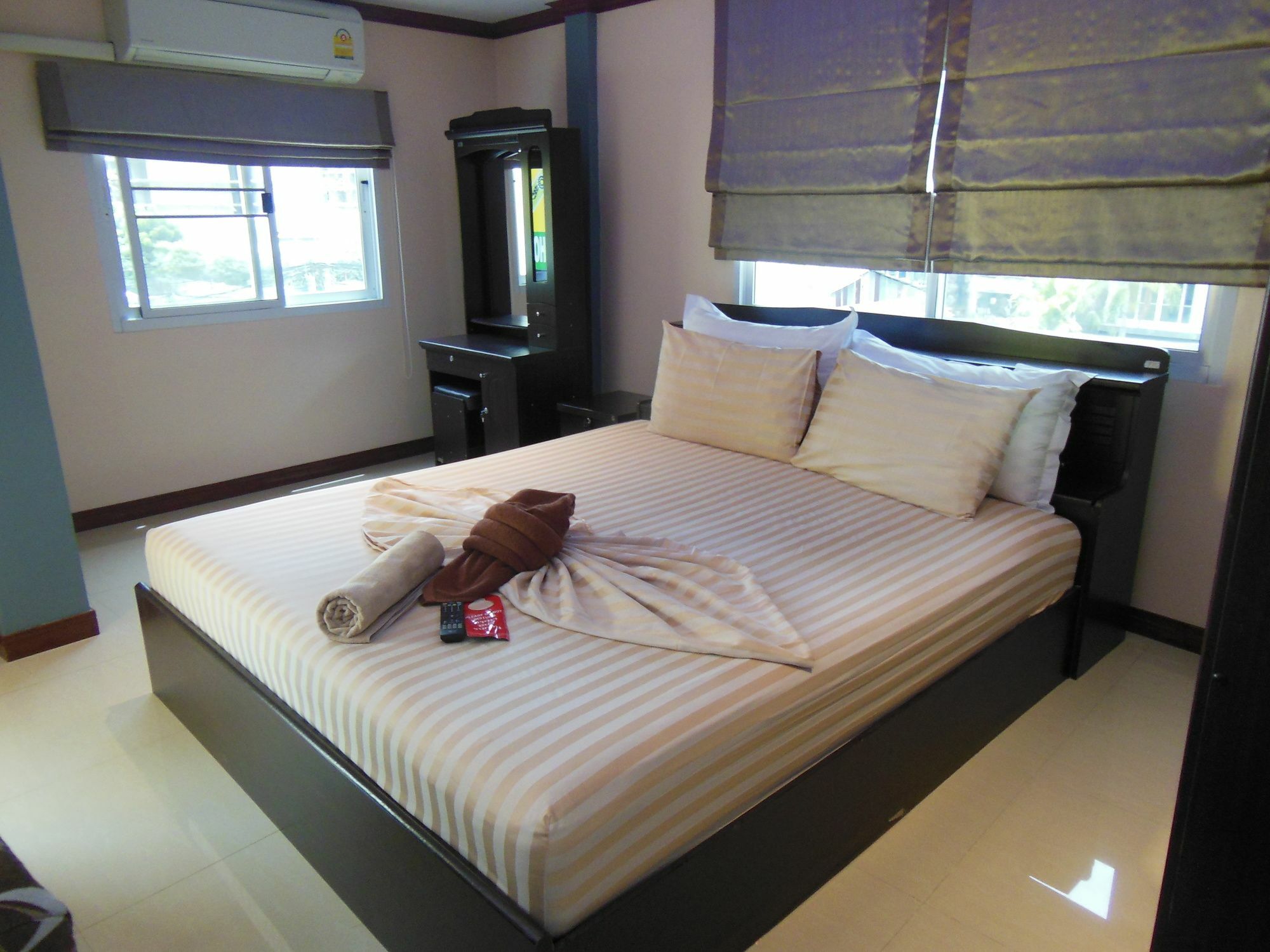 Boomerang Guesthouse And Bar Pattaya Εξωτερικό φωτογραφία